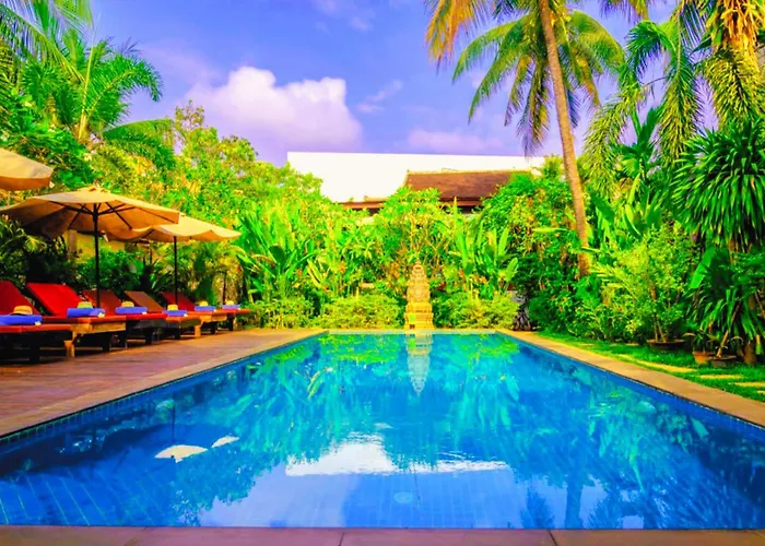 Angkor Land House Hotel 4*