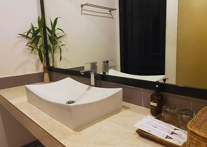 Hotel Angkor Land House 4*